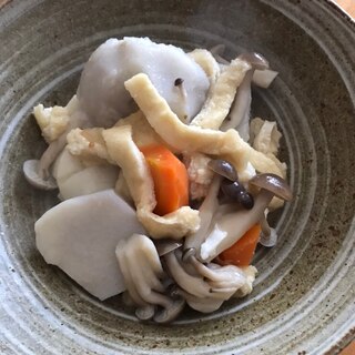 里芋と油揚げ、しめじの白だし煮